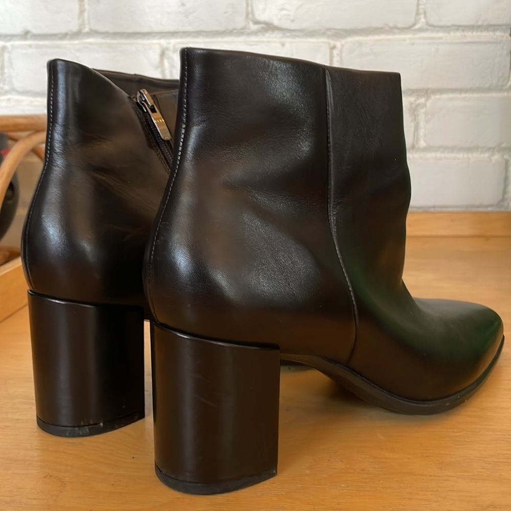 ECCO leather ankle boots